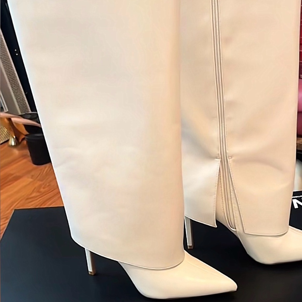 Elegant White Women's Boots